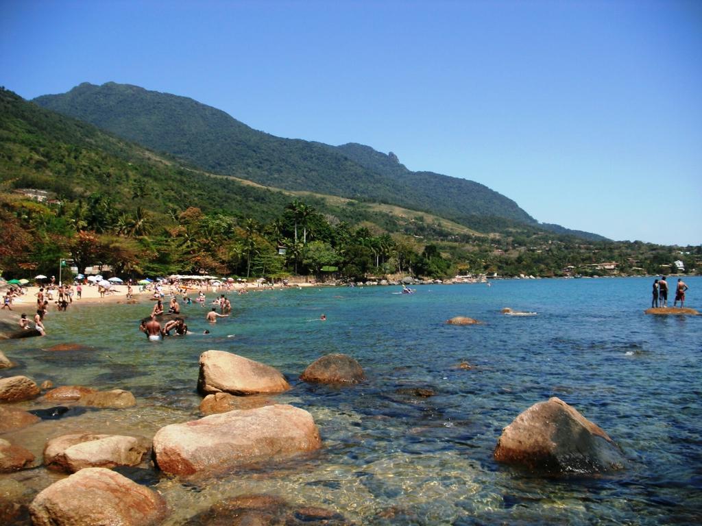 Casinhas Na Praia Do Juliao Em Ilhabela Sp Rum bild